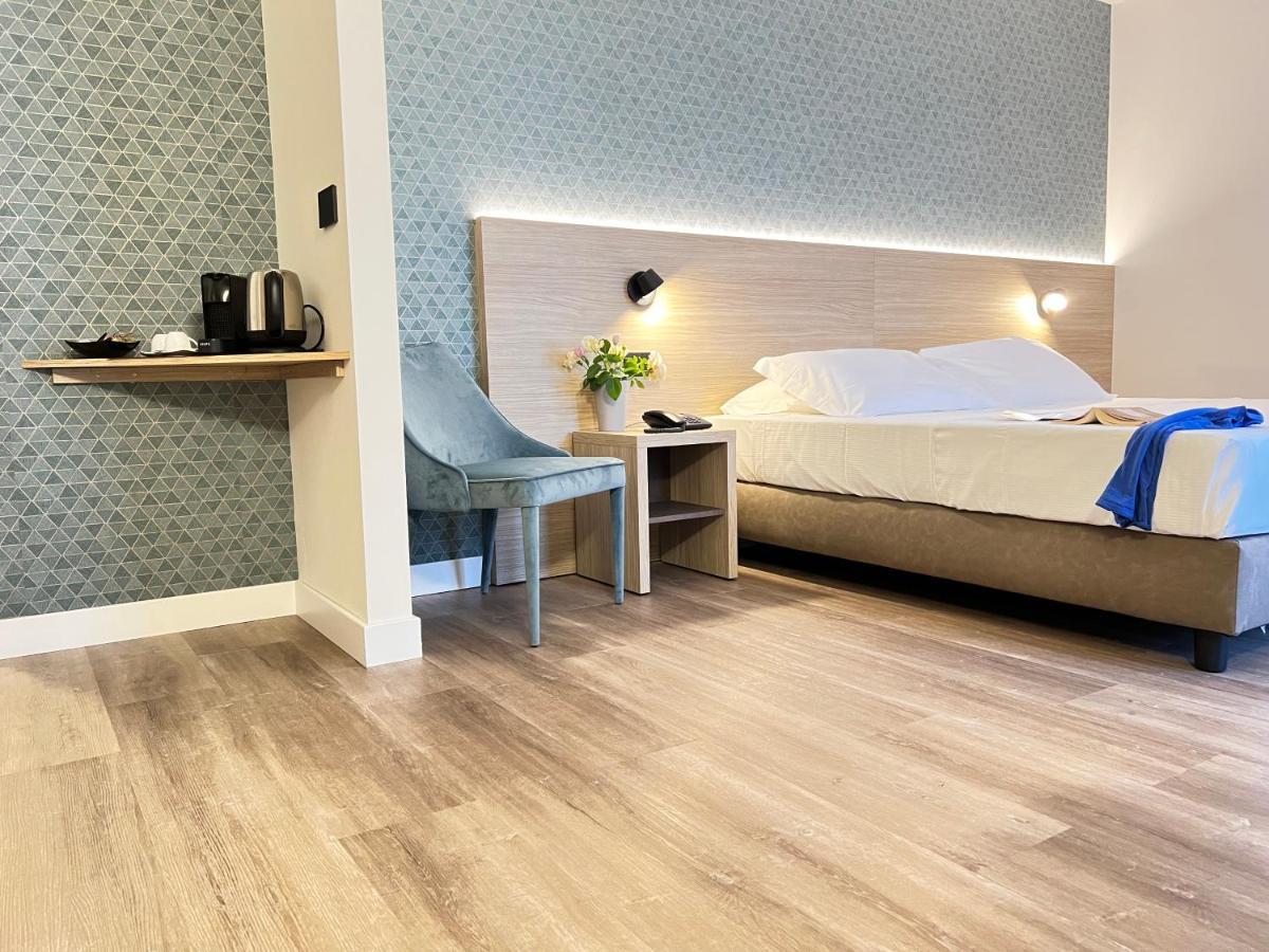 Hotel Gardenia Romano Canavese ภายนอก รูปภาพ