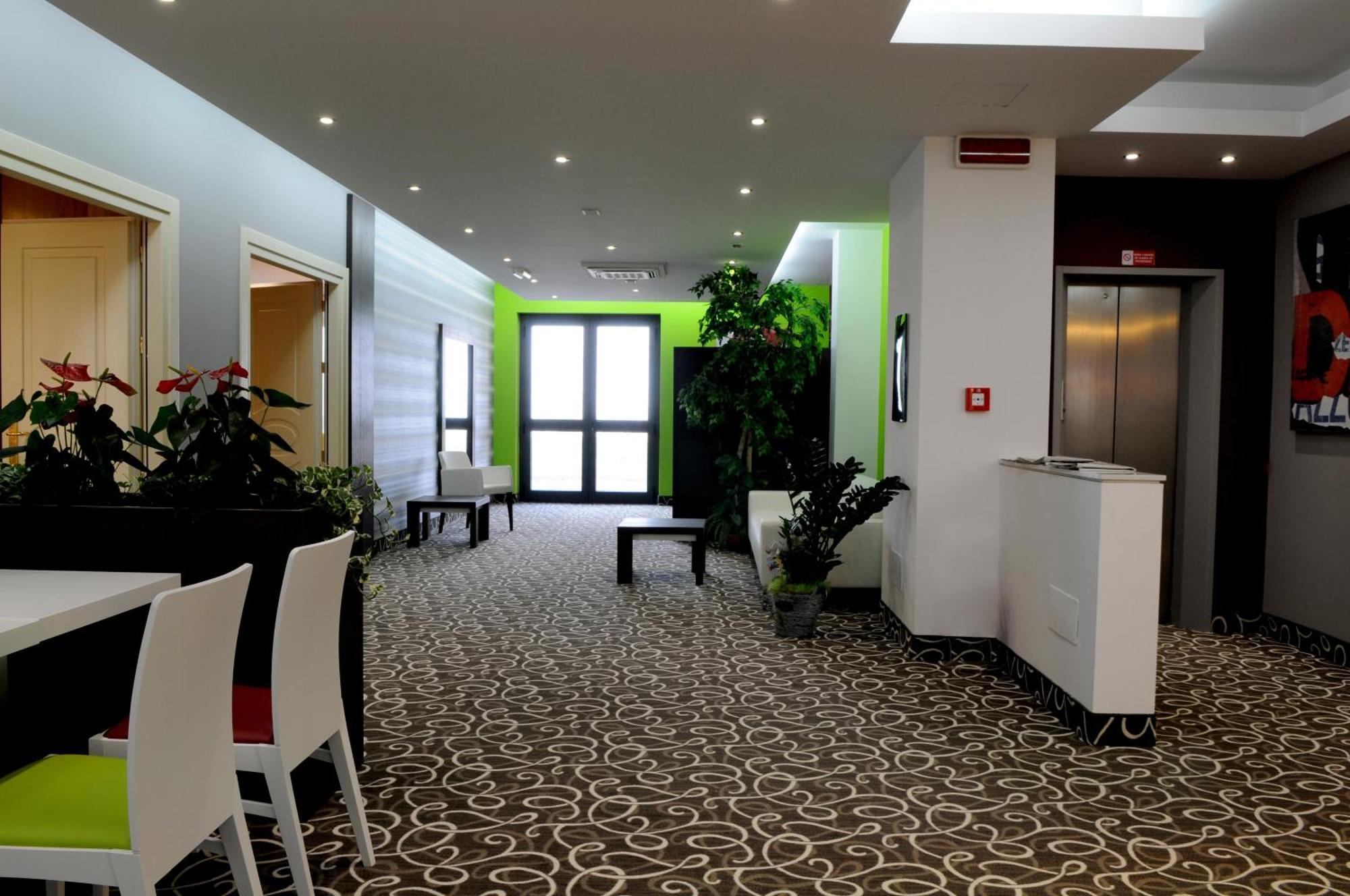 Hotel Gardenia Romano Canavese ภายนอก รูปภาพ