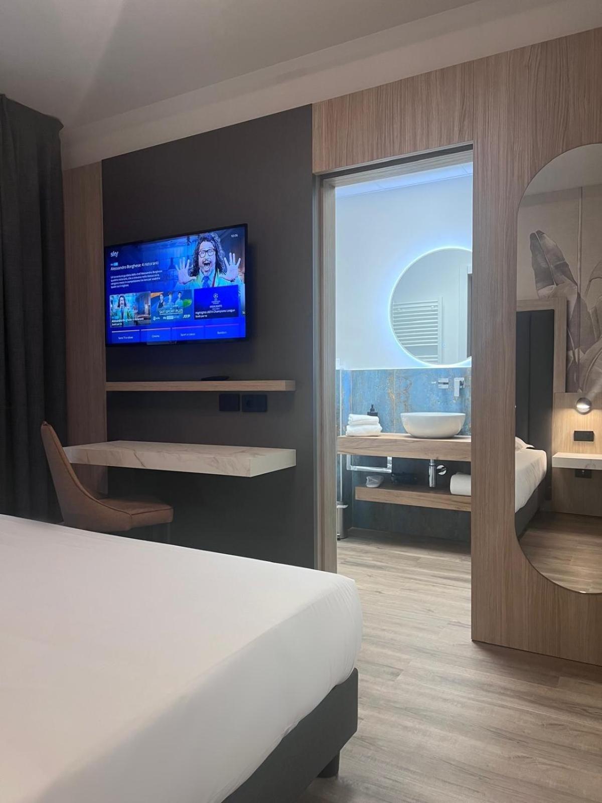 Hotel Gardenia Romano Canavese ภายนอก รูปภาพ